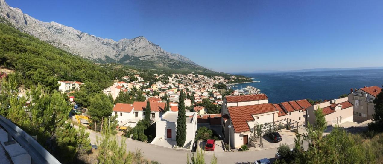Pansion Knezovic Hotel Baska Voda Exterior photo