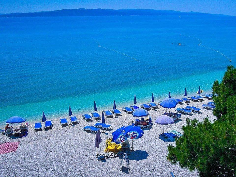 Pansion Knezovic Hotel Baska Voda Exterior photo